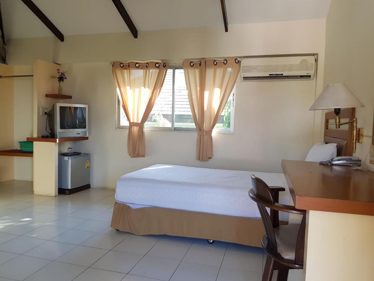 Casa Holiday Hotel Sha Phitszanulok Kültér fotó