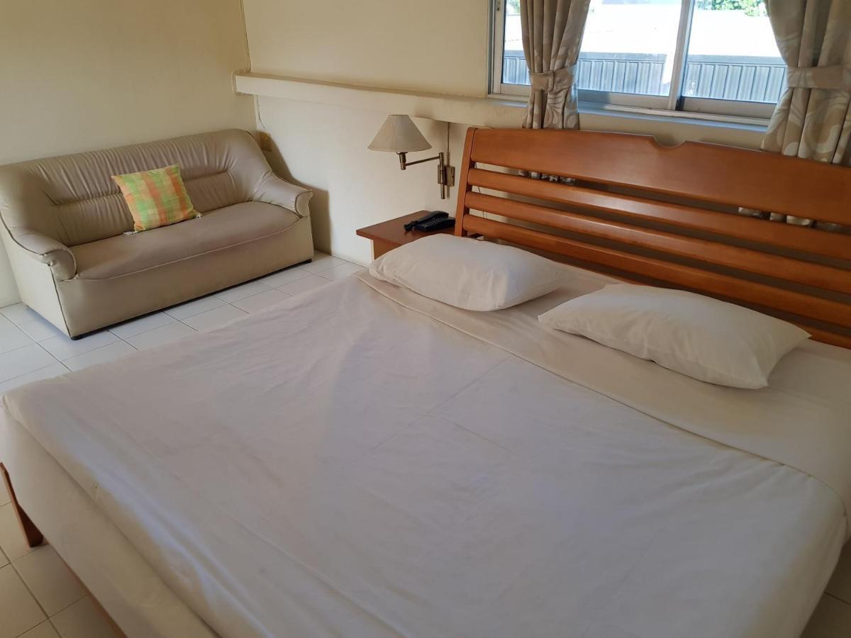 Casa Holiday Hotel Sha Phitszanulok Kültér fotó