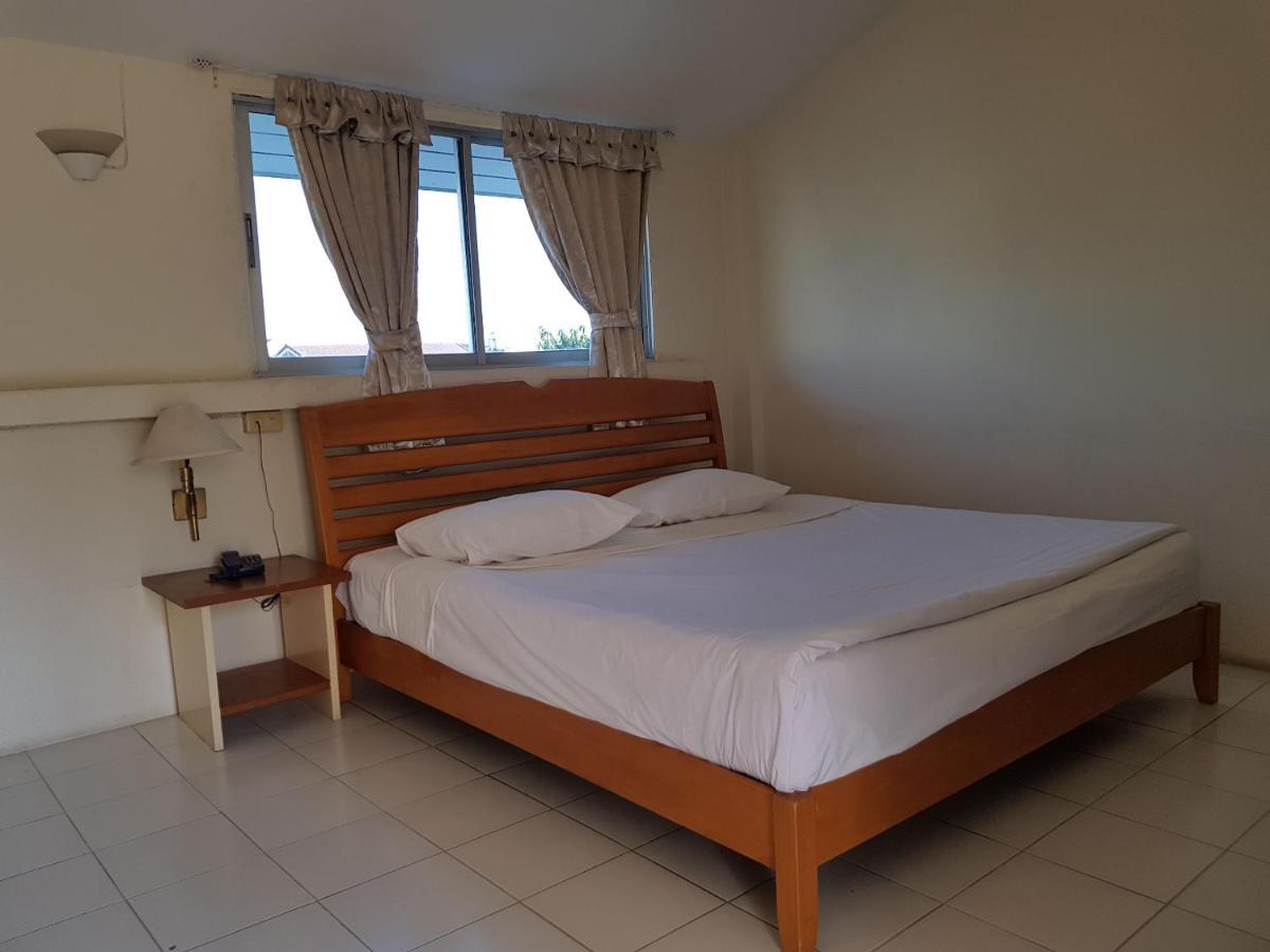 Casa Holiday Hotel Sha Phitszanulok Kültér fotó